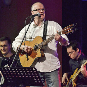 "Na parterze w mojej chacie"...czyli Leonard Luther w Tawernie Keja. Koncert online "Na parterze w mojej chacie"...czyli Leonard Luther w Tawernie Keja. Koncert online